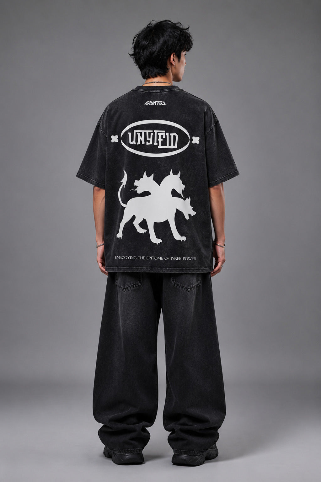 Unwavering Strength Designed Vintage Oversized T-shirt